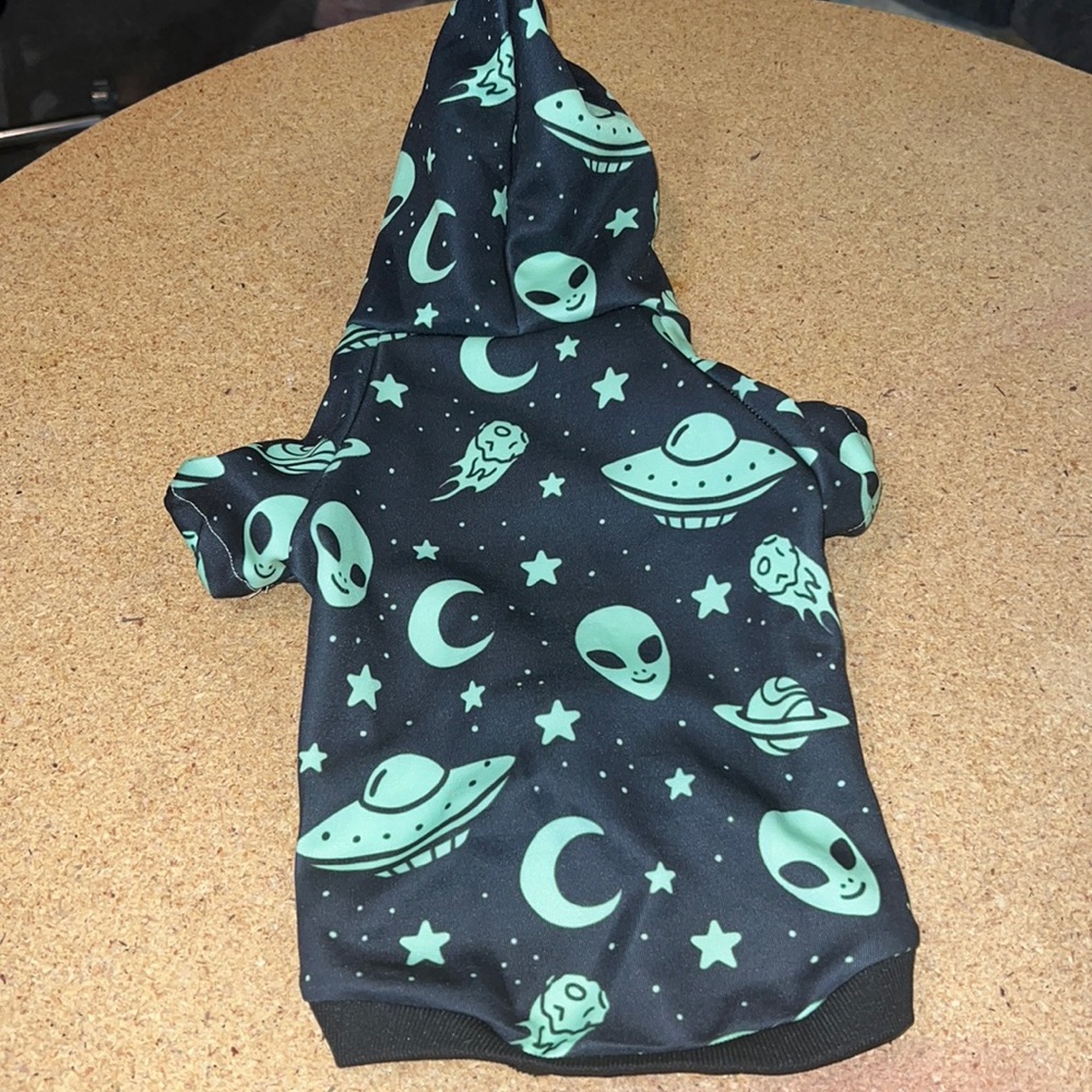 HP🎉 Alien print dog shirt hood XS/S